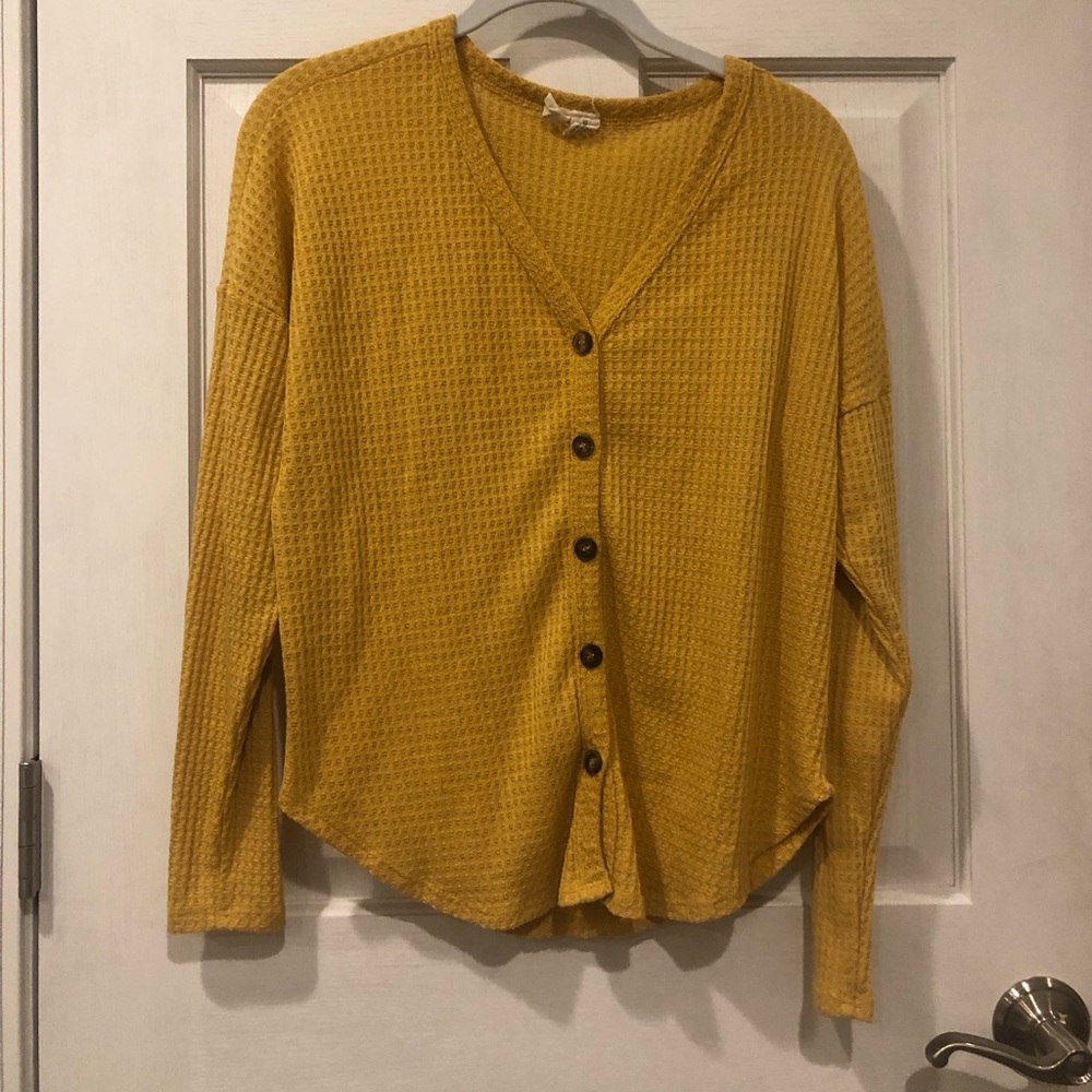 Tilly’s Yellow Waffle Knit Cardigan - Picture 3 of 5
